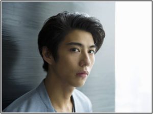 賀来賢人,眉毛,太い