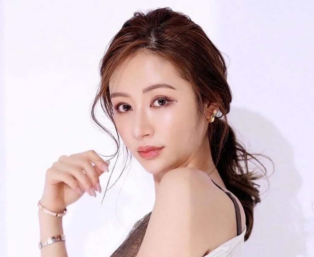 宮崎 麗香 整形